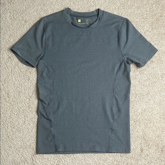 Xersion Gray Short Sleeve Compression Shirt - Picture 1 of 5